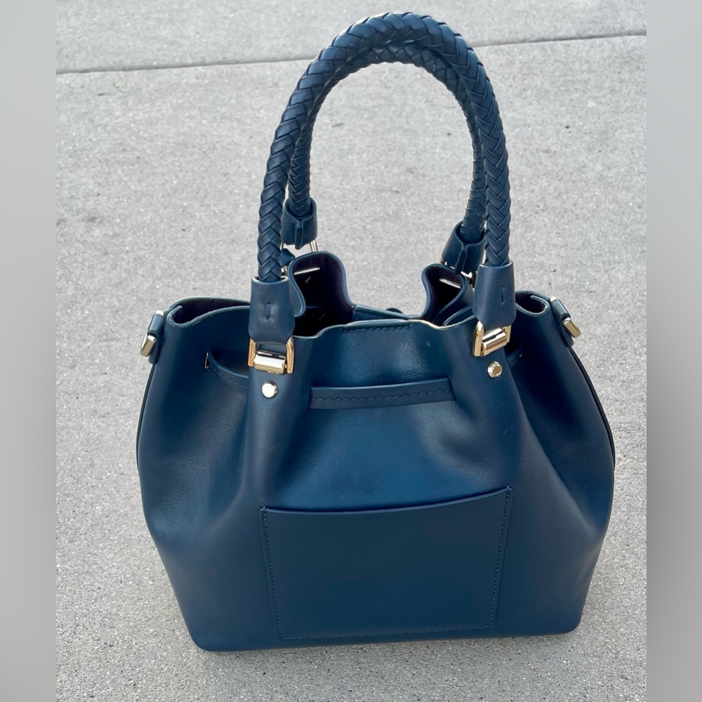 Michael Kors Blakely Medium Leather Bucket Bag Navy Blue - Picture 6 of 12